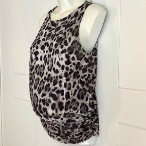 sleeveless maternity top
